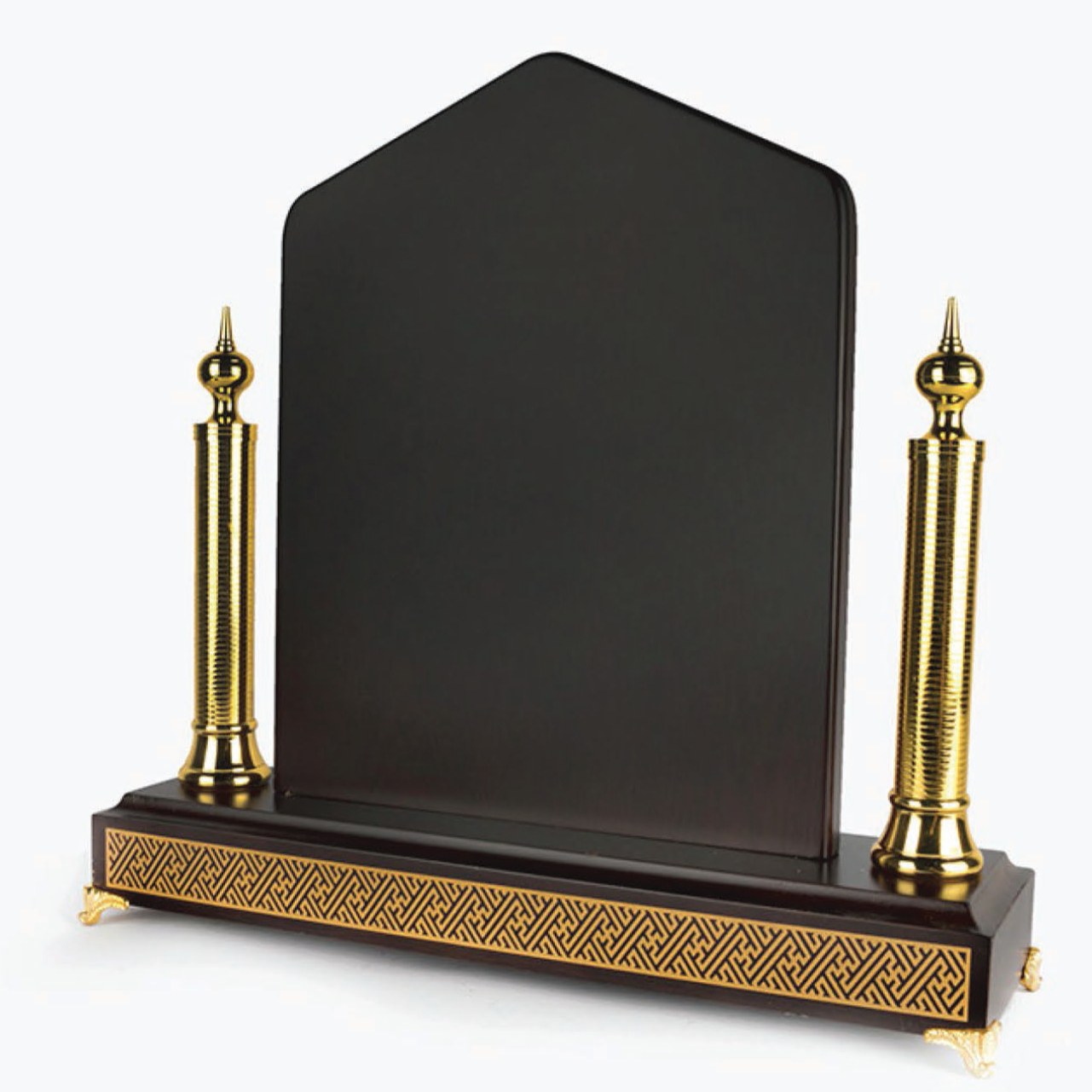 درع التكريم "المحرابي" الملكي